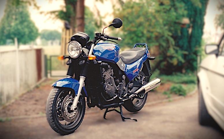 Triumph 900.jpg