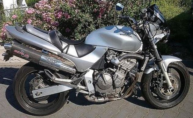 CB 600 Hornet