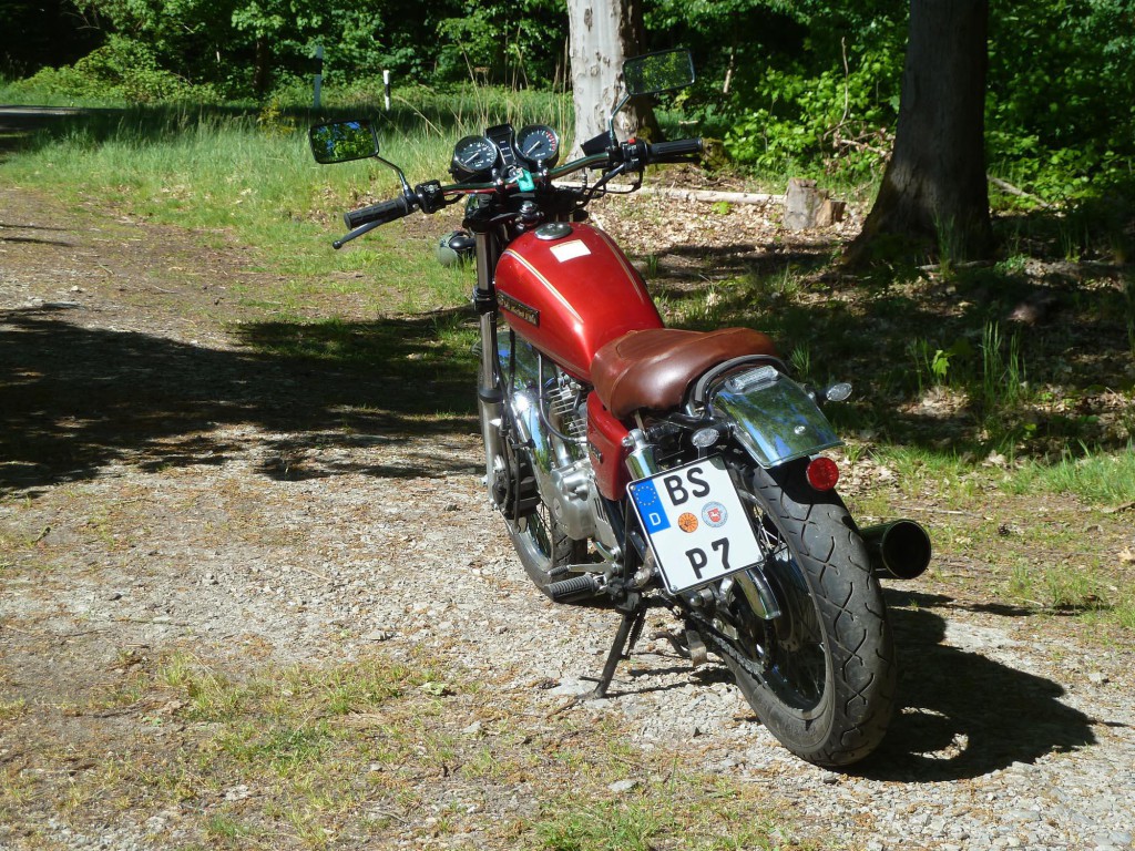 GN 250 (b09_A) loRes.jpg