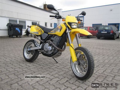 other__ccm_644_dual_sport_2004_3_lgw.jpg